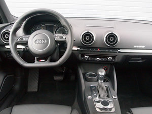 2015Sportback e-tron \(yn)(dng) п؅^(q)