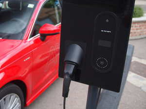 2015Sportback e-tron \Ӱ 