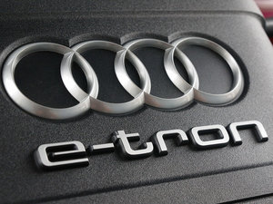 2015Sportback e-tron \Ӱ 