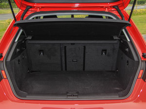 2015Sportback e-tron \Ӱ g