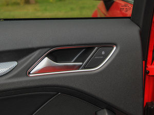 2015Sportback e-tron \Ӱ g