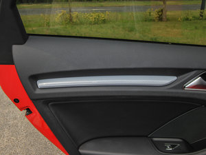 2015Sportback e-tron \Ӱ g