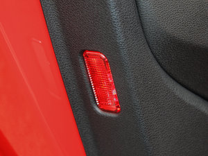 2015Sportback e-tron \Ӱ g