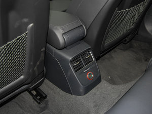 2015Sportback e-tron \Ӱ g