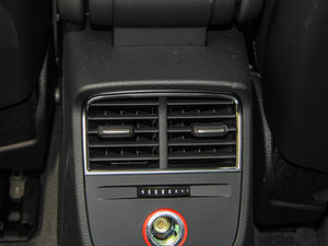 2015Sportback e-tron \Ӱ g