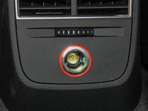 2015Sportback e-tron \Ӱ g