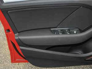 2015Sportback e-tron \Ӱ g