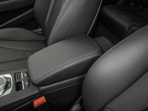 2015Sportback e-tron \Ӱ g