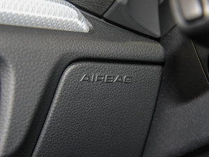 2015Sportback e-tron \Ӱ g