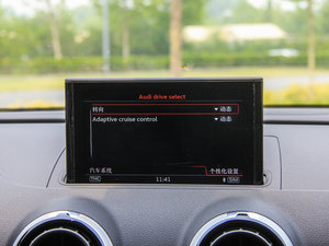 2015Sportback e-tron \Ӱ п؅^