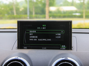 2015Sportback e-tron \Ӱ п؅^