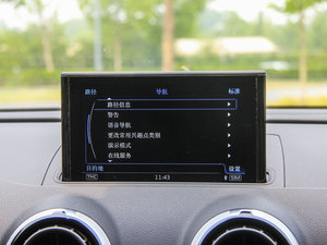 2015Sportback e-tron \Ӱ п؅^