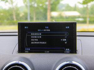 2015Sportback e-tron \Ӱ п؅^