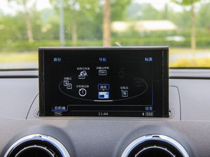 2015Sportback e-tron \Ӱ п؅^