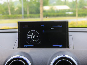 2015Sportback e-tron \Ӱ п؅^