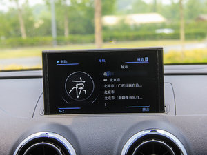 2015Sportback e-tron \Ӱ п؅^