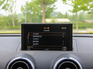 2015Sportback e-tron \(yn)Ӱ п؅^(q)