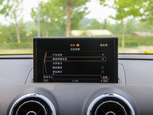 2015Sportback e-tron \Ӱ п؅^