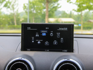 2015Sportback e-tron \Ӱ п؅^