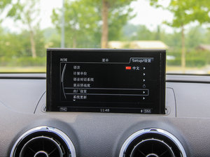 2015Sportback e-tron \Ӱ п؅^