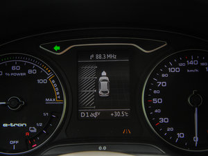 2015Sportback e-tron \Ӱ п؅^