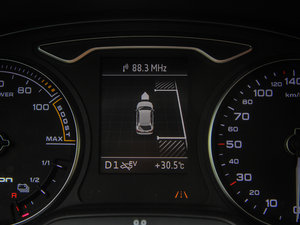 2015Sportback e-tron \Ӱ п؅^