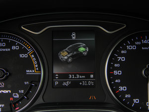 2015Sportback e-tron \Ӱ п؅^