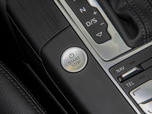 2015Sportback e-tron \Ӱ п؅^