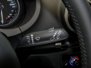 2015Sportback e-tron \Ӱ п؅^