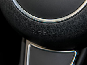 2015Sportback e-tron \Ӱ п؅^