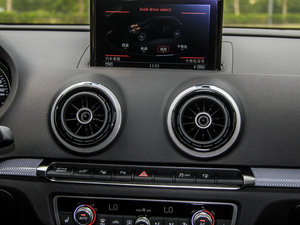 2015Sportback e-tron \Ӱ {L