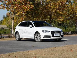 2015Sportback e-tron \Ӱ w^