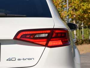 2015Sportback e-tron \Ӱ β