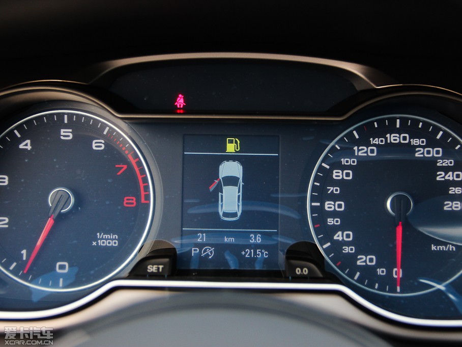 2014WA4(M) 40TFSI allroad quattro