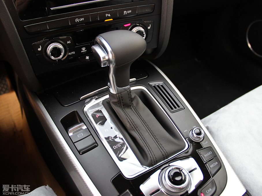 2014WA4(M) 40TFSI allroad quattro