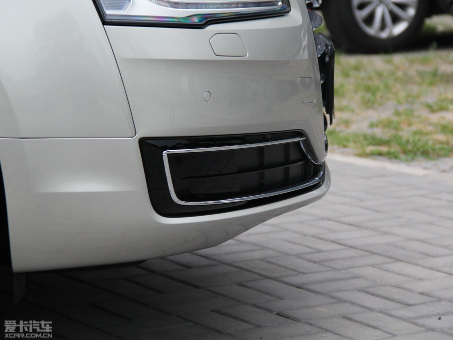 2015��W��A8 45 TFSI quattro���A��