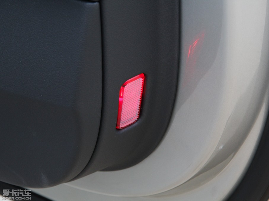 2015��W��A8 45 TFSI quattro���A��