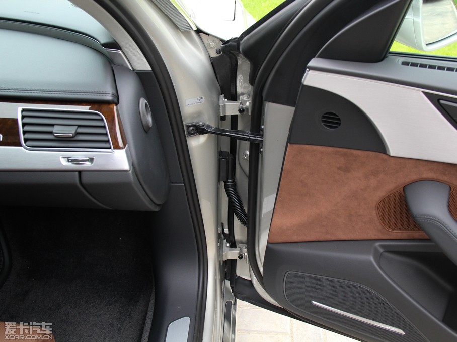 2015WA8 45 TFSI quattroA