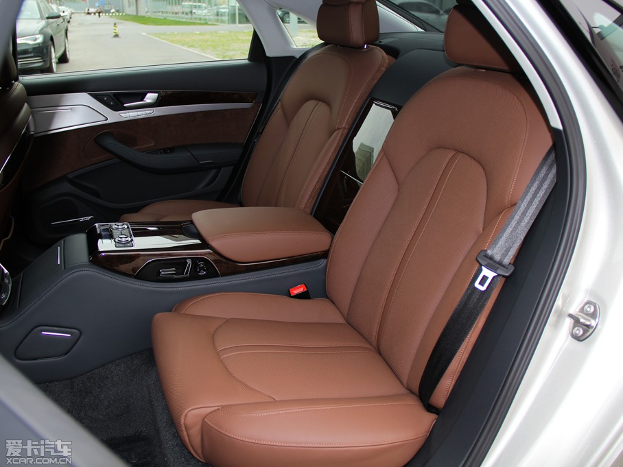 2015?yun)WA8 45 TFSI quattroA