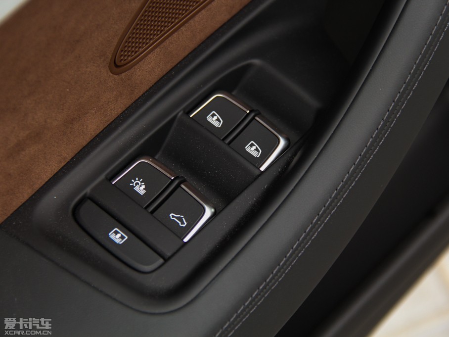 2015��W��A8 45 TFSI quattro���A��