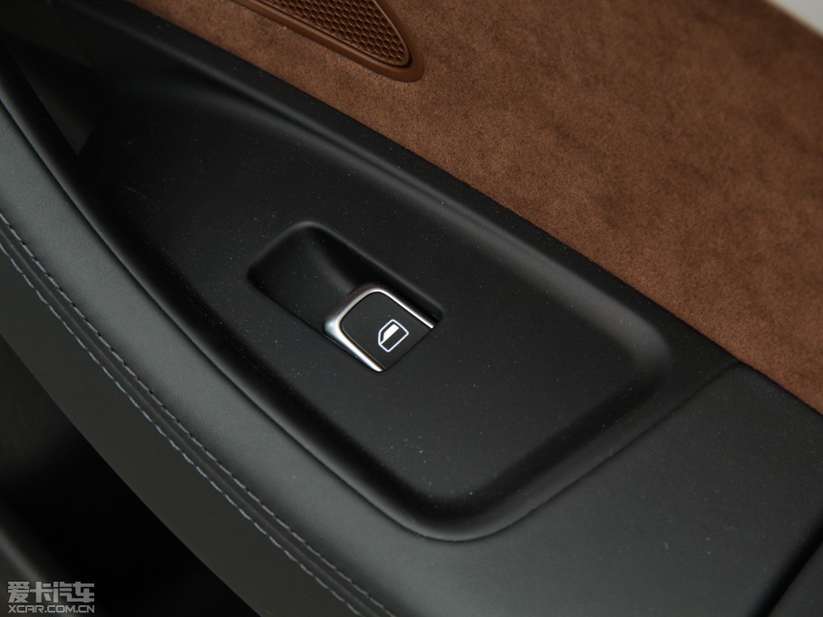 2015��W��A8 45 TFSI quattro���A��