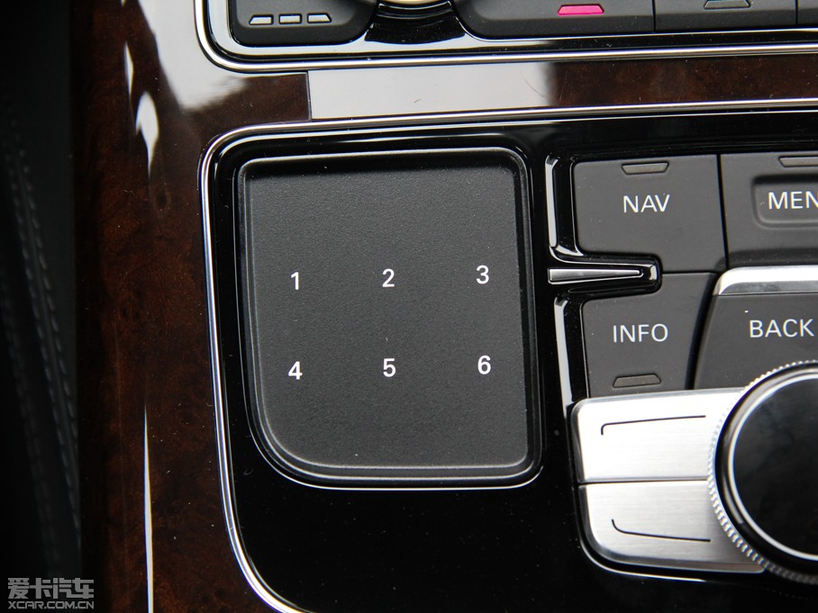 2015��W��A8 45 TFSI quattro���A��