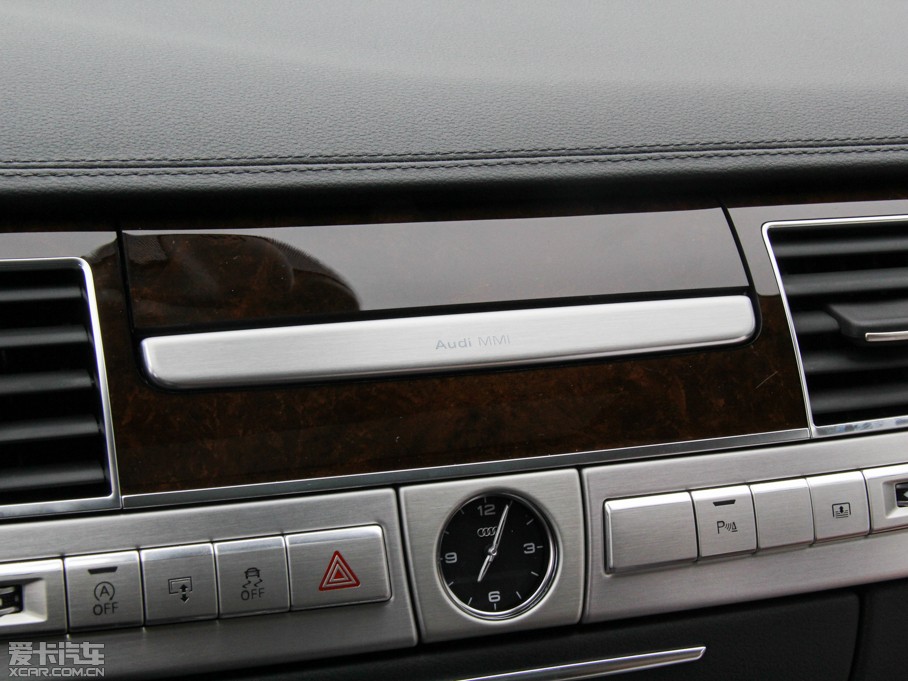 2015��W��A8 45 TFSI quattro���A��