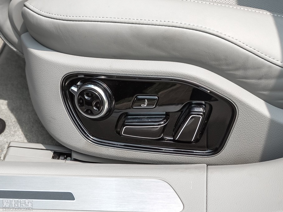 2015WA8 50 TFSI quattroF