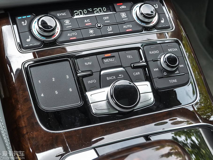 2015WA8 50 TFSI quattroF