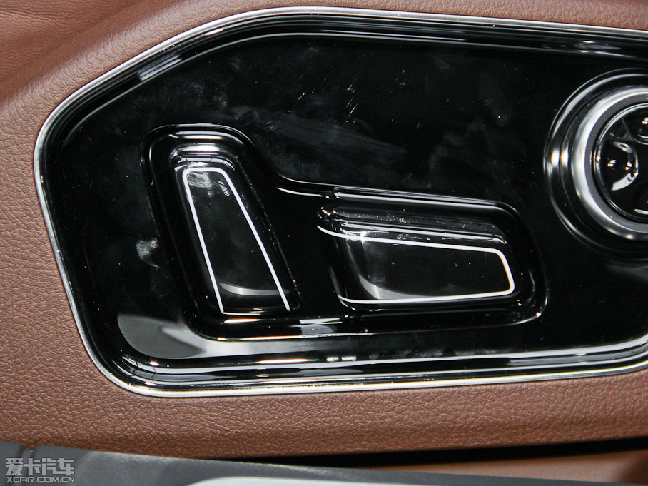 2015WA8 60 TFSI quattroA