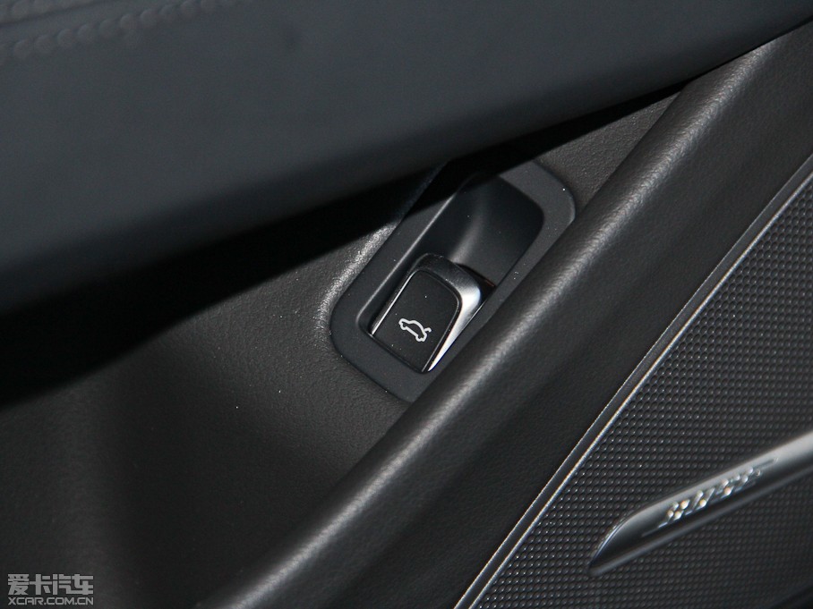 2015?yun)WA8 60 TFSI quattroA