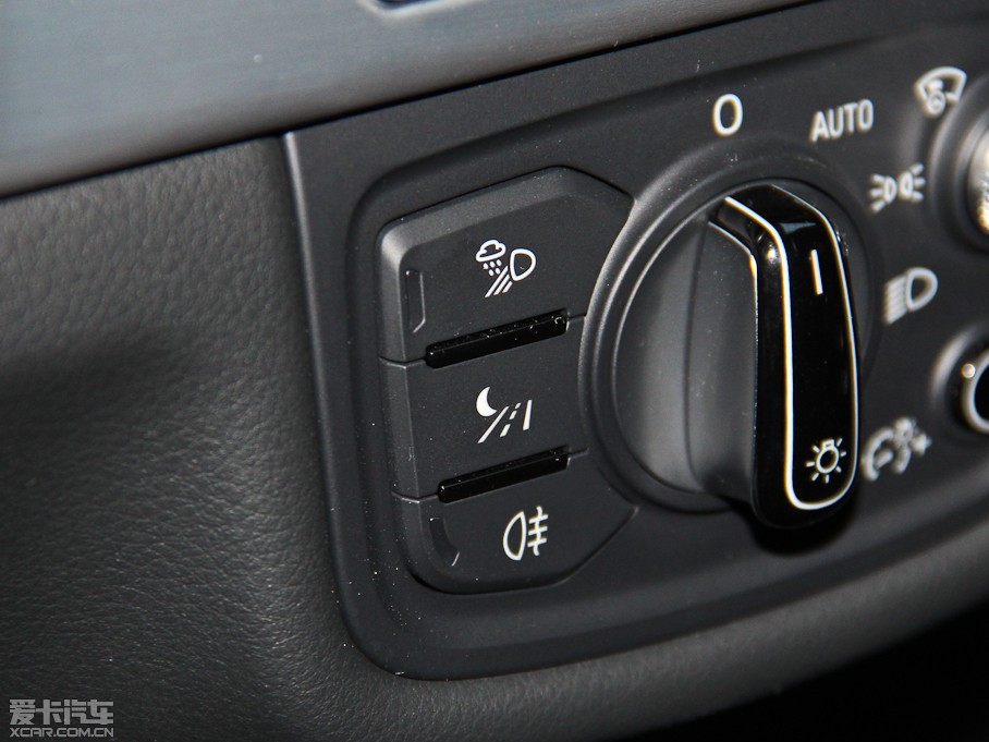 2015WA8 60 TFSI quattroA