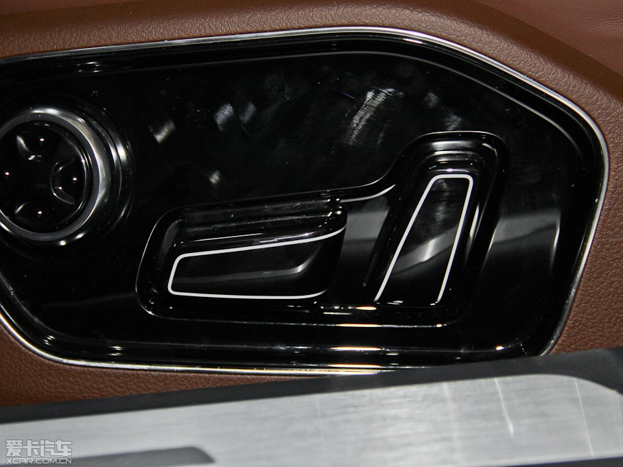 2015WA8 60 TFSI quattroA