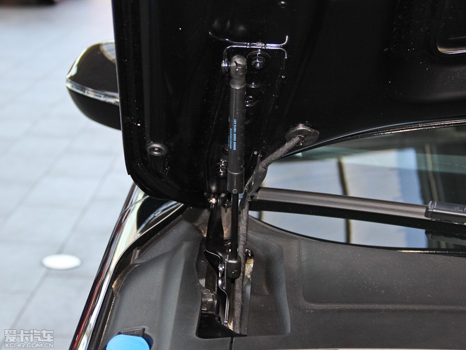 2015WA8 60 TFSI quattroA